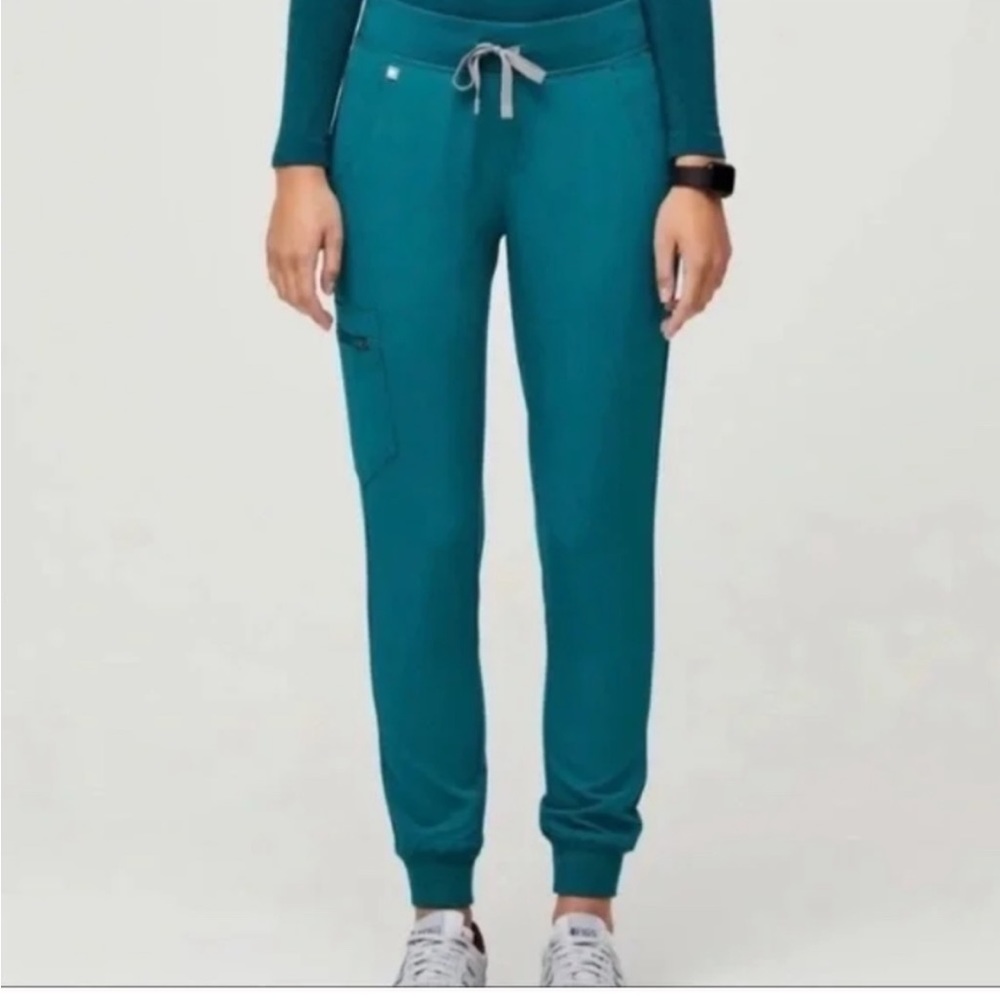 Figs pacific blue joggers